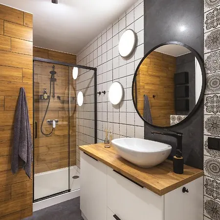 Słoneczny Z Widokiem Na Góry Apartament