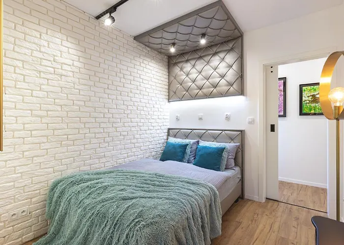 Sloneczny Z Widokiem Na Gory Apartment *